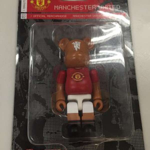 出售物品: BE@RBRICK Manchester United 100% & Fragment design 50%