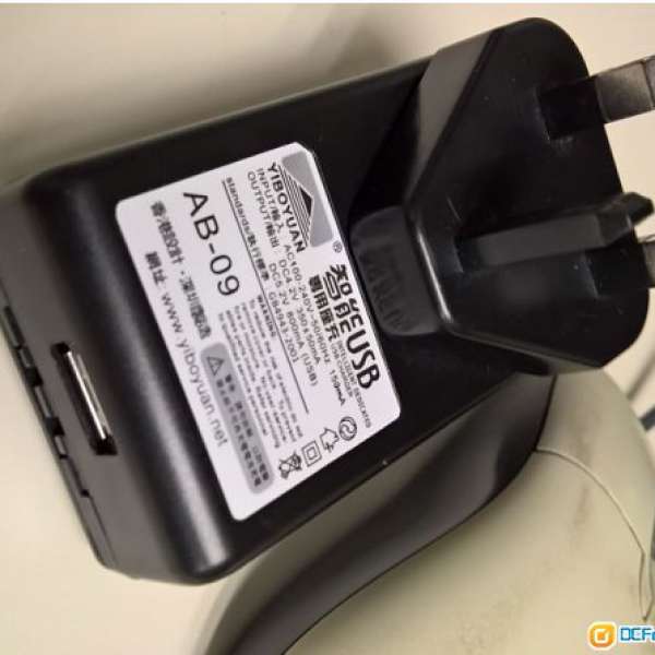 萬能充電器 USB Charger (Samsung/LG/SONY/HTC 外置電池)