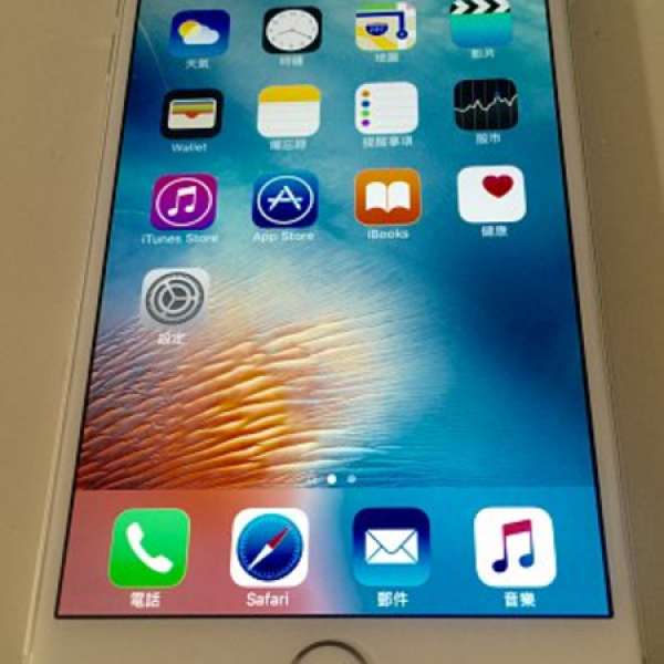 白色大機64GB iphone 6 plus ，美水，可用香港所有臺