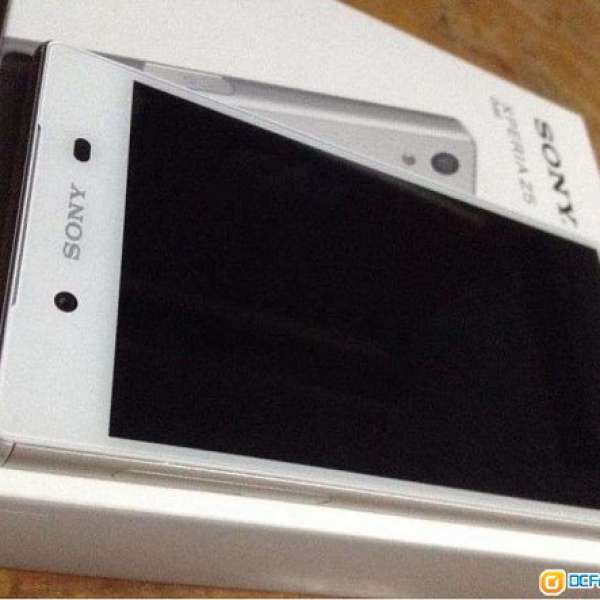 Sony Xperia Z5 DUAL (White)