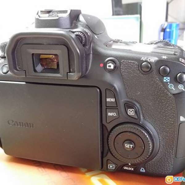 Canon EOS 60D body only