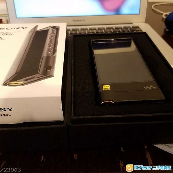 Sony NW-ZX2  連原生皮套