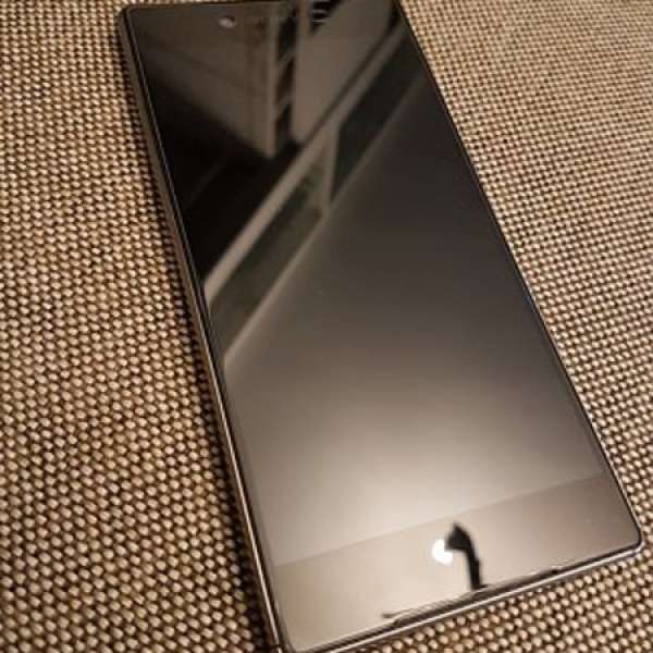 九成新 Sony Xperia Z5 Premium (行貨 銀色 單卡版)
