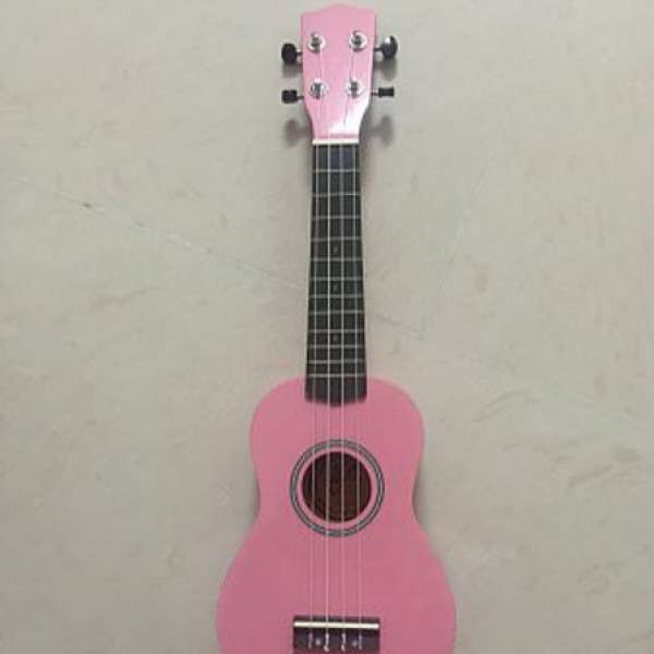 跳樓價：21吋 粉紅色 ukulele，小朋友岩玩