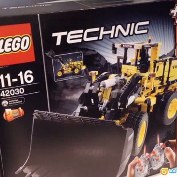 100% LEGO Technic 42030 VOLVO L350F Wheel Loader