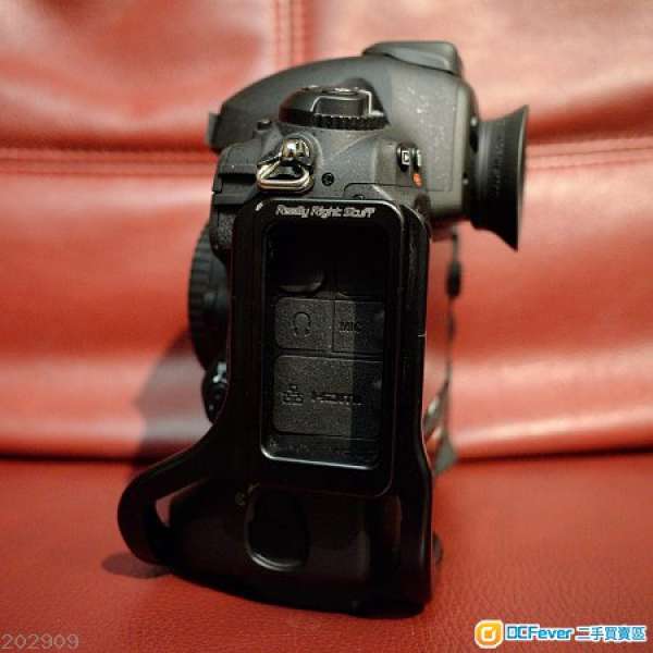 RRS L-Plate For Nikon D3 D3s D4 D4s