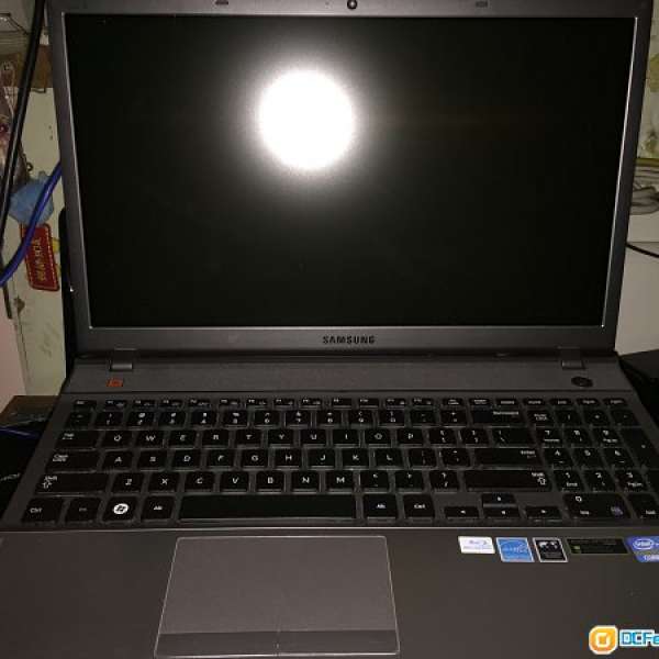 SAMSUNG NP-550P 15.6"  Laptop