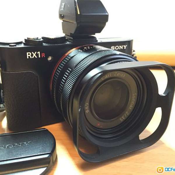 [99%新] Sony RX1R 連 EVF, Filter, Hood