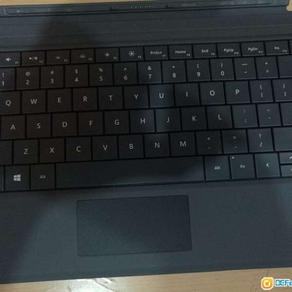 Microsoft Surface 3 64GB 2GB RAM 連keyboard