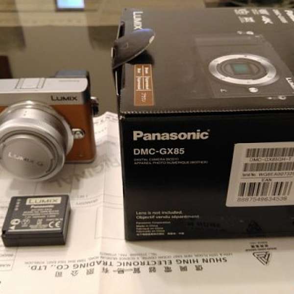 Panasonic DMC-GX85 99% new body + 1232 lens