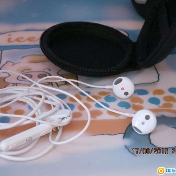 SONY STH30 Stereo Headset (White)