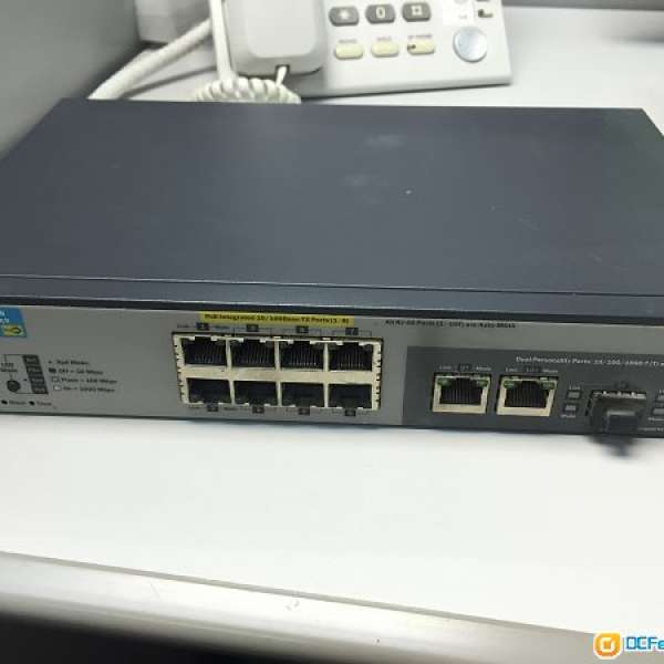 放 HP 2520 PoE/SFP  8 Port Gigabit Switch