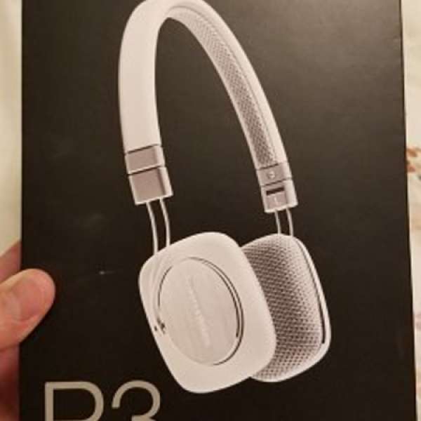 Bowers & Wilkins P3 White