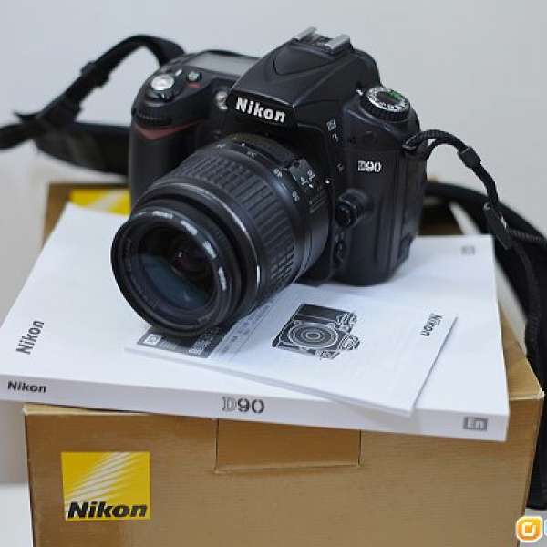 Nikon D90, 淨機不包鏡，90% new