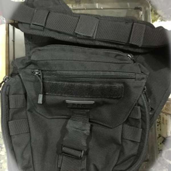 5.11 Tactical 黑色鞍袋