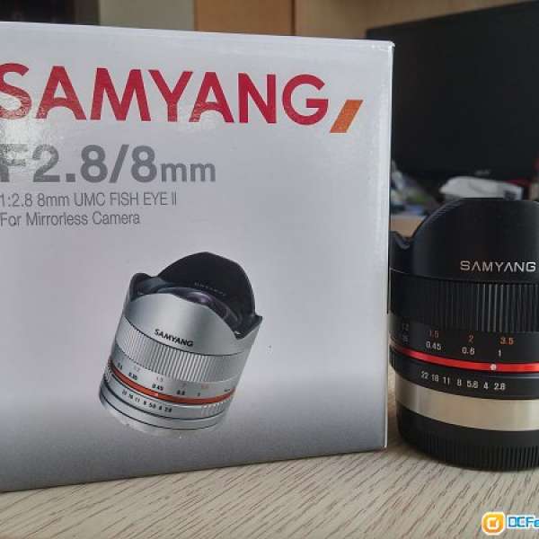 黑色Samyang 8mm f/2.8 UMC Fish-eye E (Fuji X Mount)