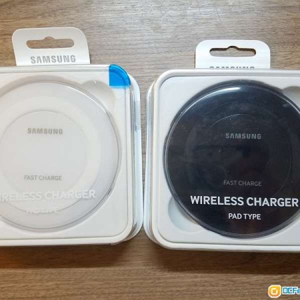 Samsung WIRELESS CHARGER pad type 黑色或白色