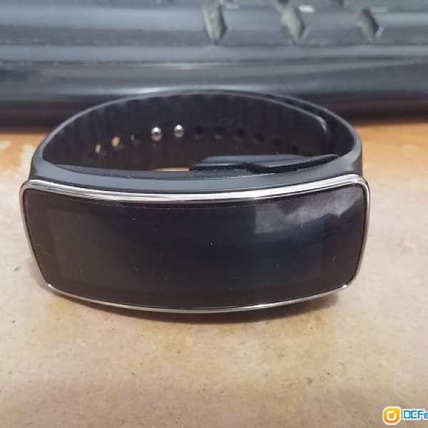 95% New Samsung Gear fit 行貨 全套 有盒