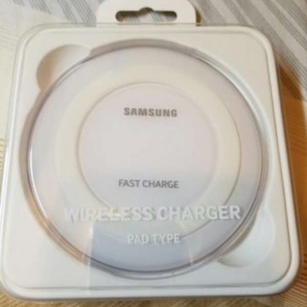 99.9 New Samsung Wireless Fast Charger (EP-PN920) 無線快充