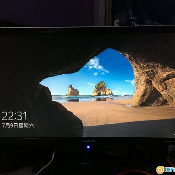 ViewSonic VX2260wm LCD TFT Monitor with Speakers