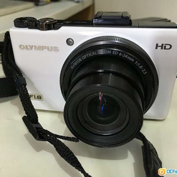 八成新Olympus xz1白色