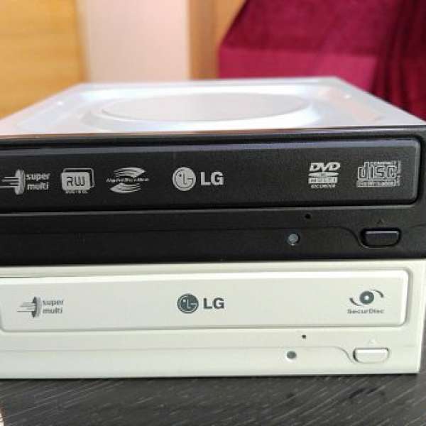LG Super Multi DVD Rewriter 兩部