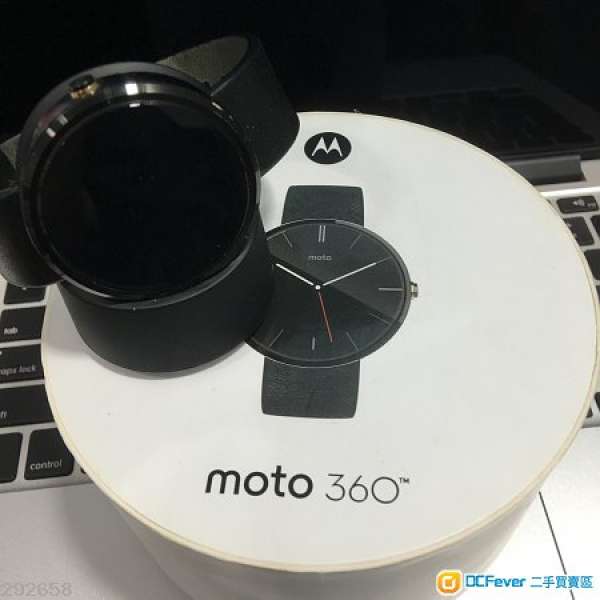 90% new Moto 360 第一代 黑面黑皮