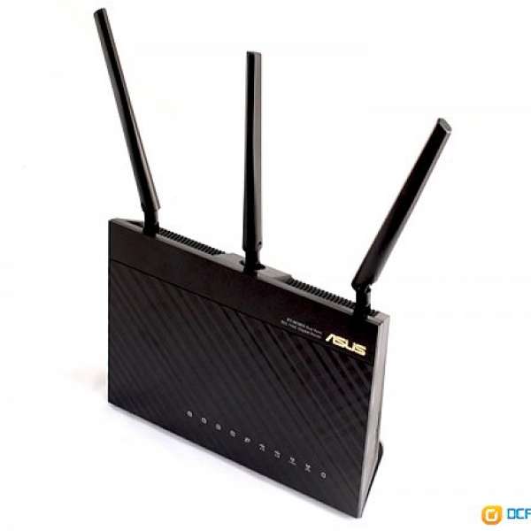 行貨 ASUS RT-AC68U AC1900 Gigabit Router路由器 (16年6月購入)