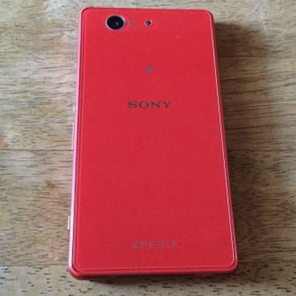 Sony Z3 Compact 橙色99%新行貨 （無法開機平售）