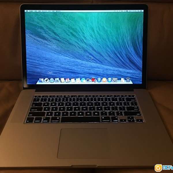 Macbook Pro 15 Retina i7 512G 16G 少用極新, Battery Cycle只有15次