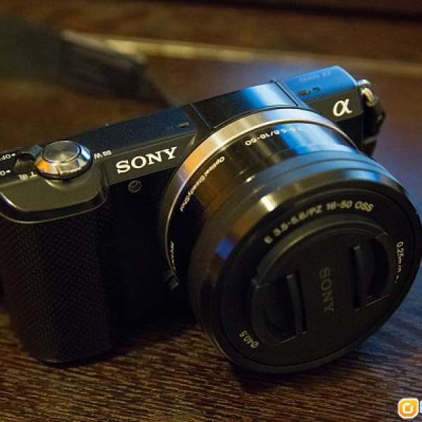 Sony A5000 + 16-50mm KIT