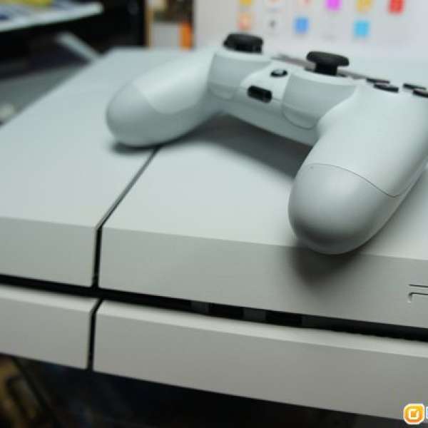 PS4 白色 1206 新款 ／500GB 香港 sony 保用至 06／2017