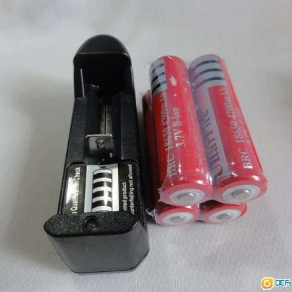 UltraFire18650 高容量4200mah送單一儲電池牛