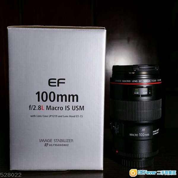 Canon EF 100mm F/2.8L IS USM