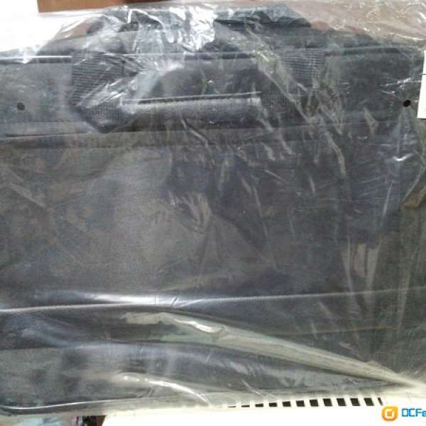 全新未開 Lenovo Notebook Bag 公事包 手提電腦袋