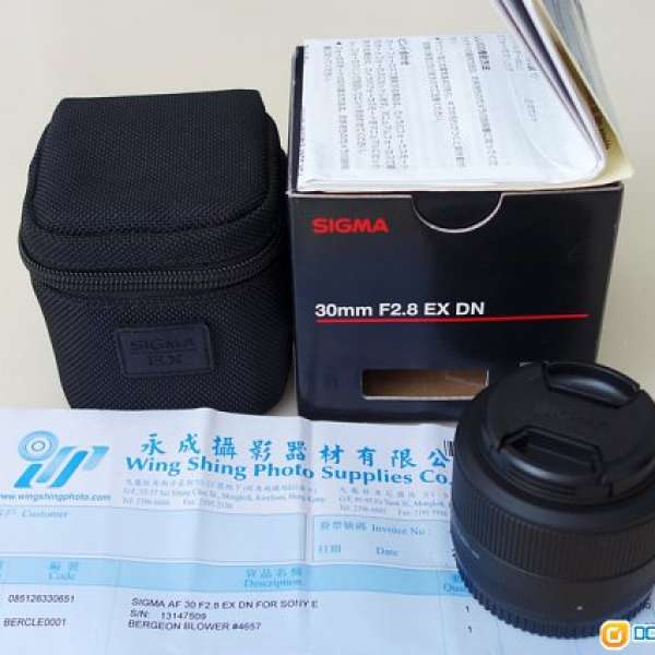 98成新,同新一樣Sigma 30mm F2.8 EX DN for Sony NEX,(A7都合用)