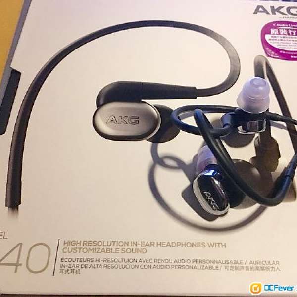 AKG N40 圈鐵 入耳 耳機 99.9%新 行貨 配件全新