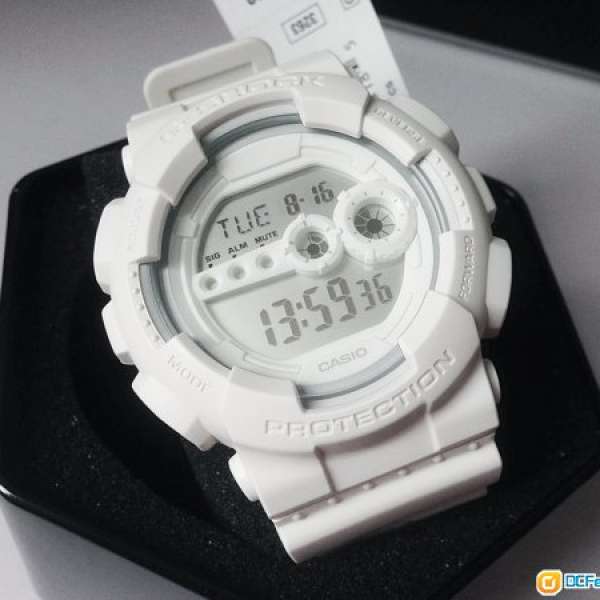 97%新 全白 G shock GD-100WW-7CS