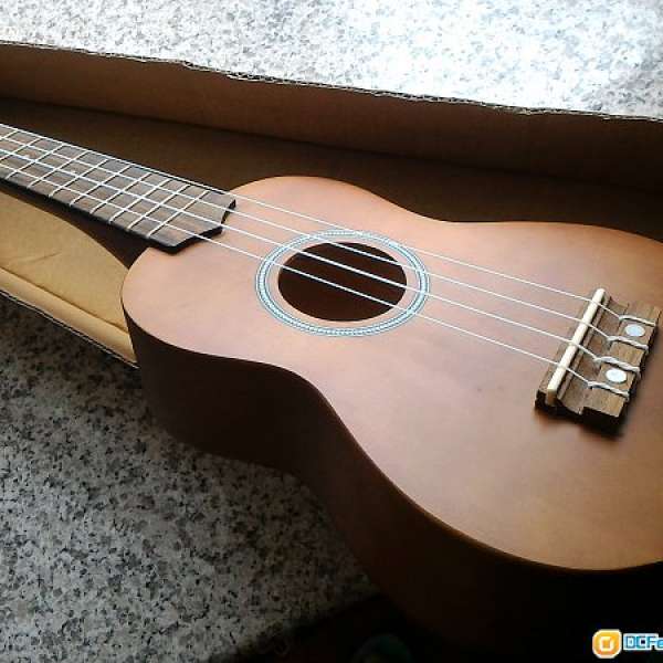 99%new 21寸 ukulele
