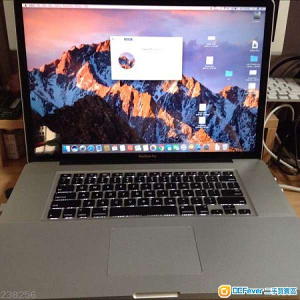 90% New Macbook Pro 17