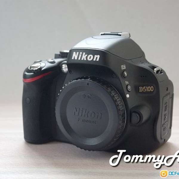 近全新 Nikon D5100 DSLR Body (SC<1000)