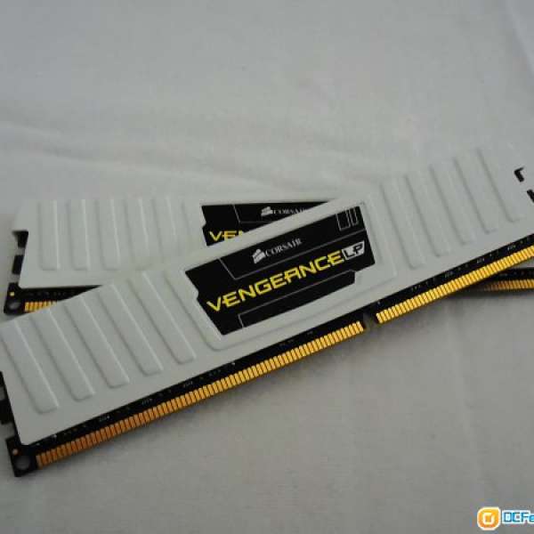 出售CORSAIR VENGEANCE LP WHITE DDR3-1600C9 8G RAM 記憶體