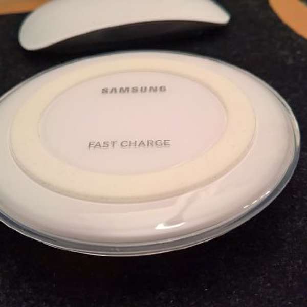 Samsung wireless fast charger 無線充電器