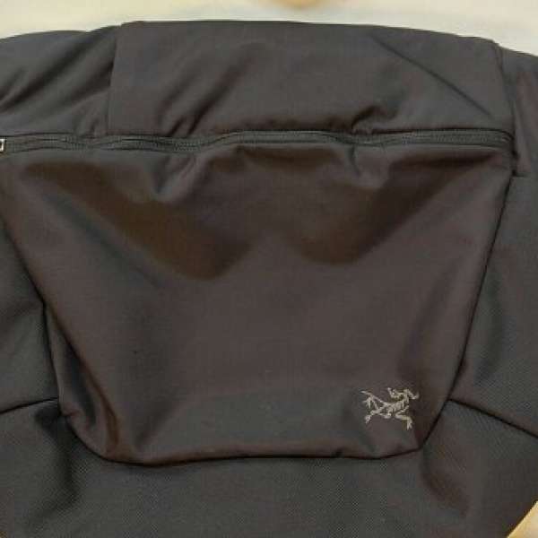 Arcteryx Shoulder Bag (100% Real and 95% New)