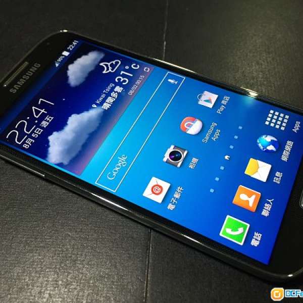 Samsung Galaxy S4 I9500 4G LTE 黑色 *99.99% new ! 跟兩電池 ！