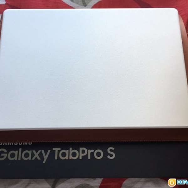 Samsung Galaxy TabPro S 12吋螢幕 Tab+Notebook $4800