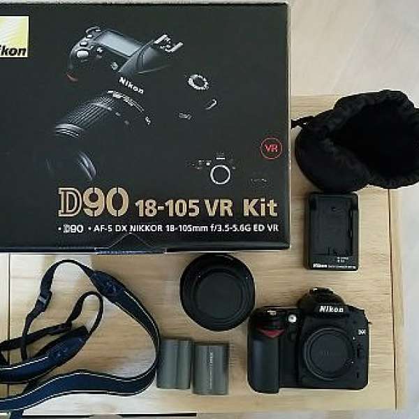 Nikon D90 + 18-105 kit set
