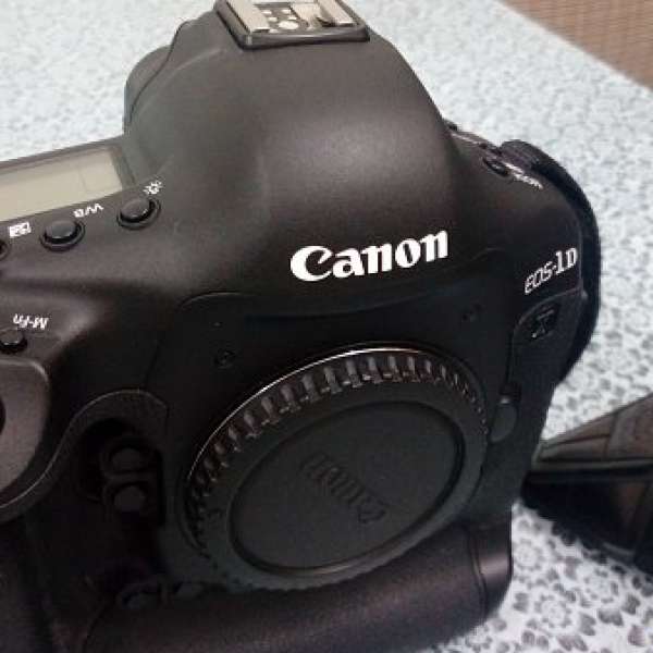 Canon 1DX