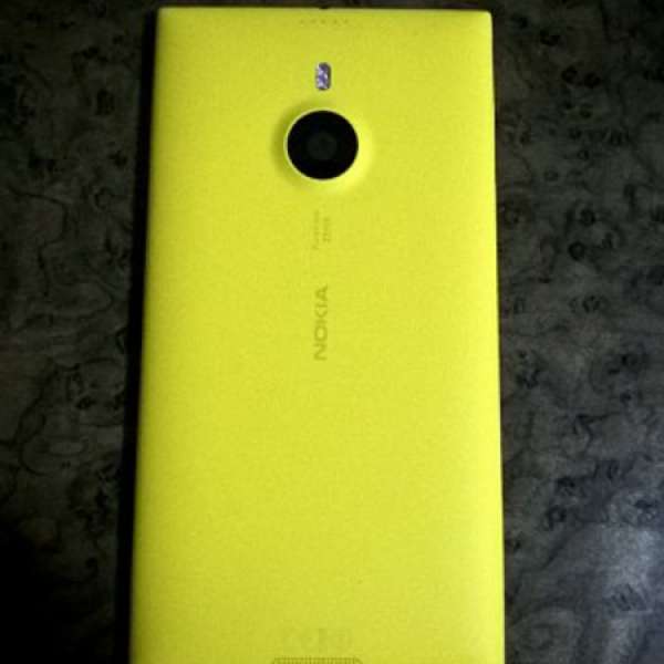 Nokia Lumia 1520 黄色行貨95%新全套配件連盒