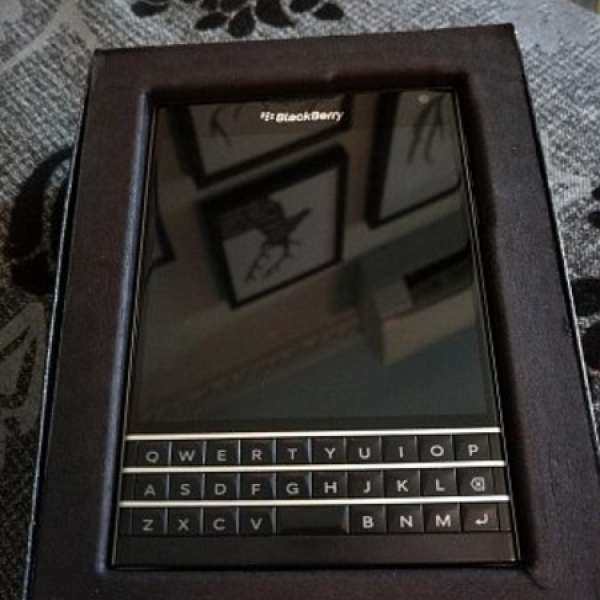 95%新 Blackberry Passport Black (黑色)